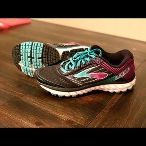 Brooks Ghost 9 running shoes